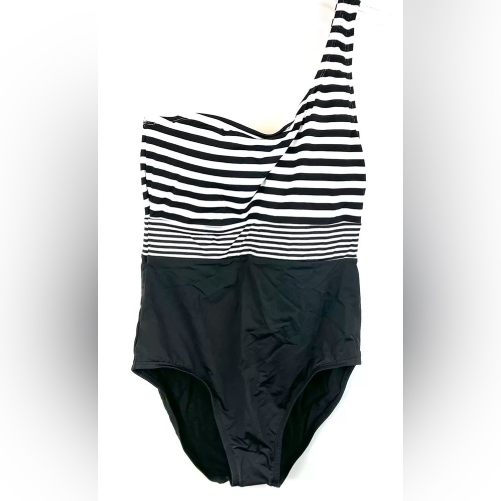 Tommy Bahama Women’s Breaker Bay One Shoulder Striped One Piece Swimsuit Size 6